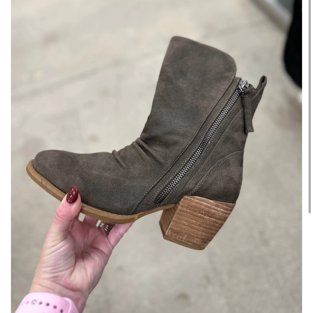 Very G Desiree Boot